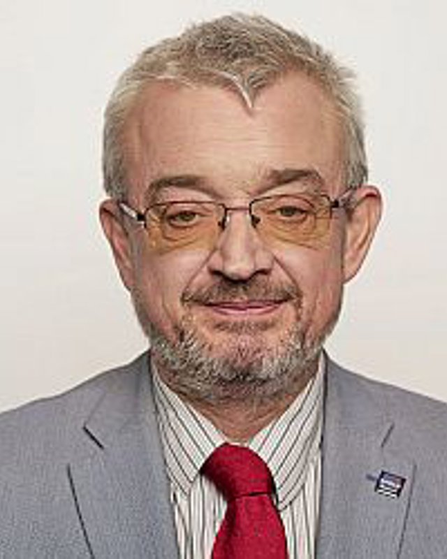 Marek Benda